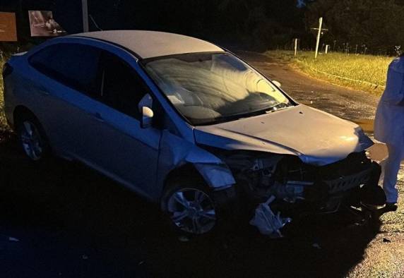 Acidente envolvendo Ford Focus resulta em danos materiais e motorista é encaminhado ao hospital por precaução em Campo Novo.