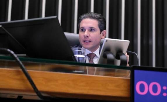 ABI protocolou representações após restrição aos profissionais no plenário da Casa legislativa na última terça-feira