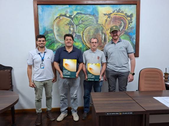 Parceria histórica entre Fenasoja 2026 e Câmara de Vereadores de Santa Rosa é reafirmada em reunião institucional