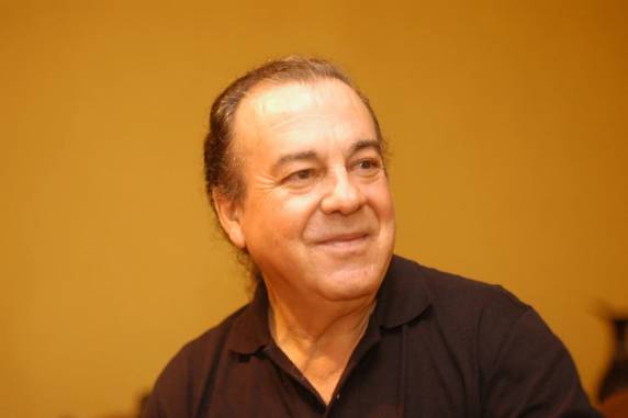 Informação foi confirmada pela filha do artista nas redes sociais. Causa da morte não foi divulgada