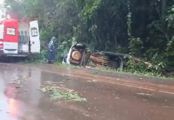 Acidente ocorreu na manhã desta segunda-feira (22), a cerca de um quilômetro do trevo em direção a Três de Maio