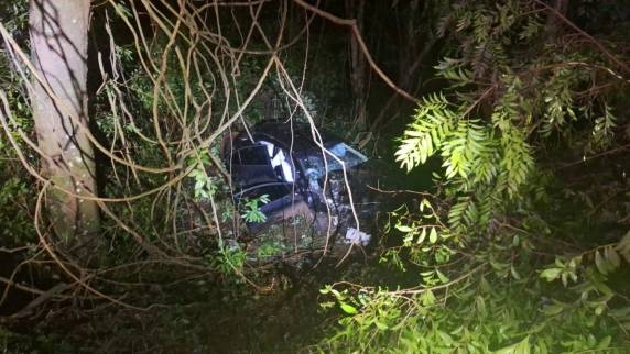 Toyota Corolla saiu da pista na noite de sábado; vítimas foram encaminhadas a hospitais de Passo Fundo