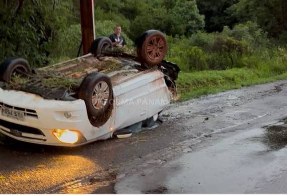 Acidente deixou mãe e filha feridas e provocou bloqueio temporário da rodovia