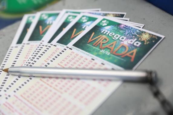 Caixa Econômica Federal realizou o sorteio que movimenta milhões de apostas em todo o país