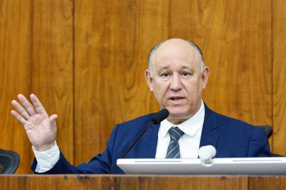 Presidente da Assembleia, Pepe Vargas, assumirá Piratini durante o final de semana. Gesto de cortesia é praxe entre os poderes