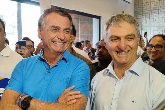 Renato Bolsonaro compartilhou bilhete premiado em publicação nas redes sociais