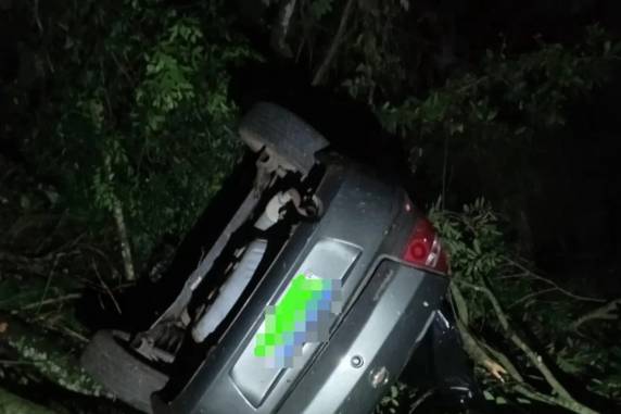 Darci Junior Miranda, 22 anos, estava de carona ao lado do motorista e ficou preso às ferragens