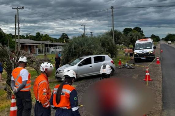 Homem foi atingido por um carro; detalhes sobre a dinâmica do caso ainda devem ser esclarecidos