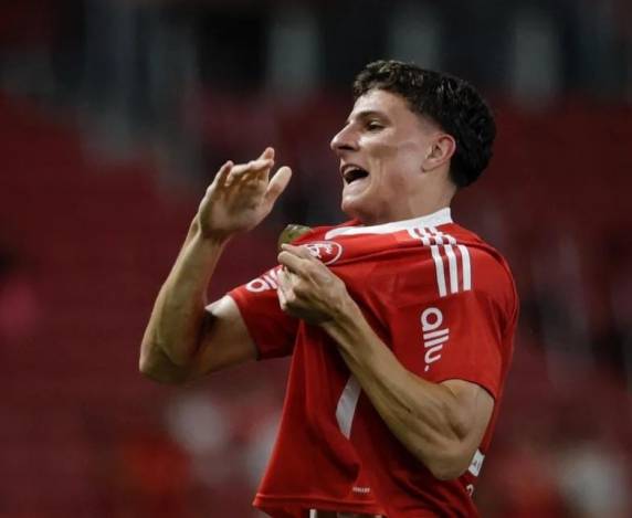 Colorado saiu atrás no primeiro tempo, mas marcou duas vezes na segunda etapa e obteve os três pontos