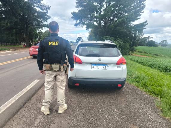 Fiscalização é reforçada para garantir segurança de estrangeiros em trânsito pela região norte do RS