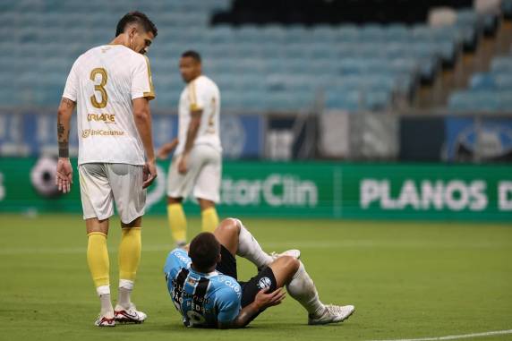 Tricolor teve má atuação jogando sem público em casa