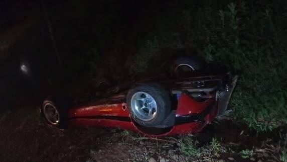 Acidente envolvendo buggy ocorreu na noite de sexta-feira entre Crissiumal e Humaitá; condutor foi encaminhado ao hospital