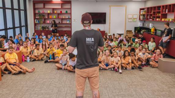 Programação inclui atividades lúdicas, Acústicos MEA, Estação Cultivar e a abertura do edital Prosas com a Escola.