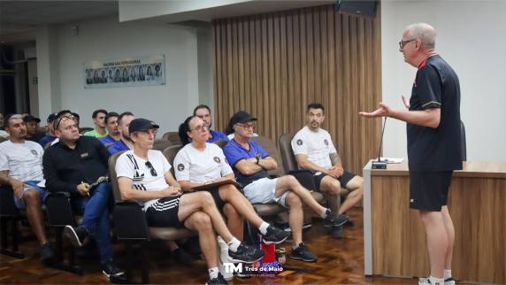 Capacitação reuniu cerca de 50 profissionais da região e fortaleceu o alinhamento técnico e a qualidade da arbitragem esportiva