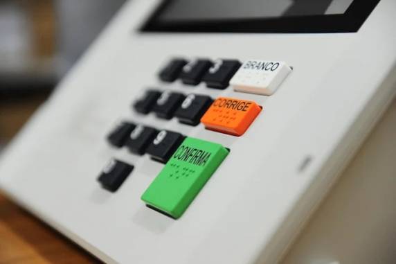 Levantamento ouviu 800 pessoas entre 9 e 10 de fevereiro