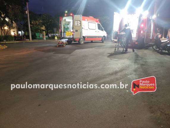 Colisão ocorreu na rótula da Avenida Uruguai com a Rua Santa Cruz, na noite desta quarta-feira (11)