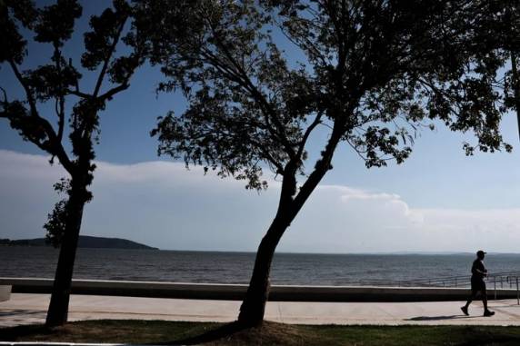 Após um período de variações rápidas e pancadas isoladas, modelos indicam um cenário ensolarado pelo Estado