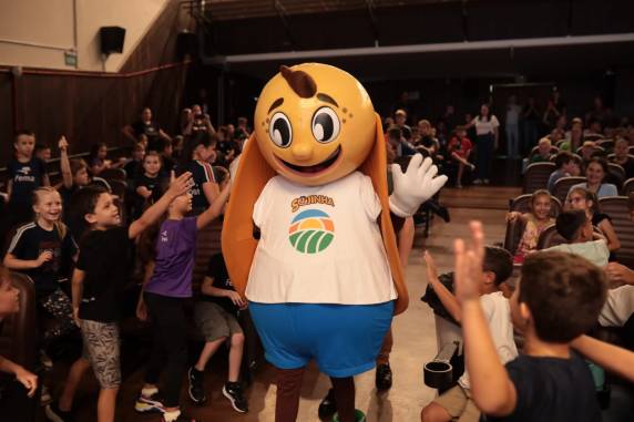 Educação e agronegócio se unem no lançamento da nova edição da Revista Turma do Sojinha em Santa Rosa