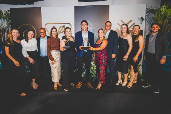 Conquistas foram comemoradas com todos os colaboradores e refletem trabalho em conjunto com o cooperado