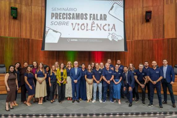 Seminário do MPRS debate prevenção à violência extrema e alerta para riscos das novas dinâmicas digitais entre crianças e adolescentes