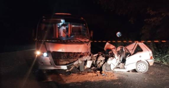 Vítima ficou presa às ferragens e teve óbito constatado no local do acidente