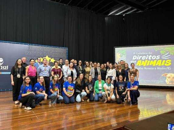 Conferência promovida pelo MPRS reuniu autoridades e sociedade civil para debater políticas públicas, desafios e avanços na proteção dos direitos dos animais nas regiões Noroeste e Missões