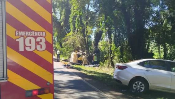 Veículo com pacientes retornava de atendimentos quando se envolveu no acidente