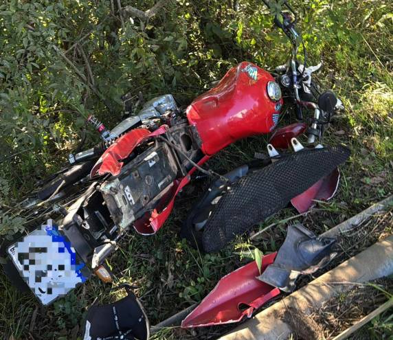 Homem sofre ferimentos graves após acidente com moto na ERS-135 entre Passo Fundo e Estação