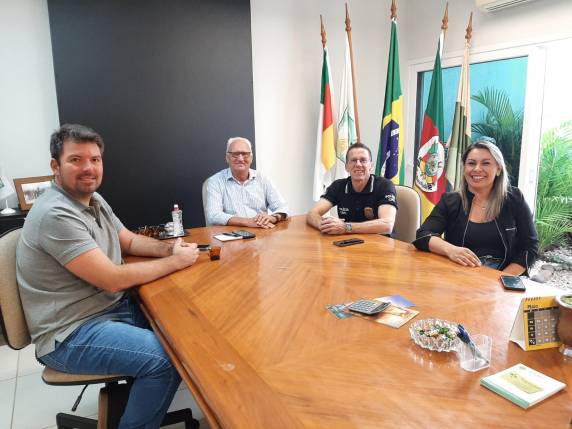 Parceria prevê doação de antena Starlink para ampliar conectividade e agilizar ações policiais em áreas rurais