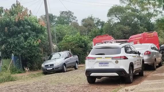 Ocorrência foi registrada no bairro Cruzeiro; vítima apresentava indícios de agressão dentro de residência