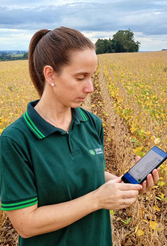 A instrutora do Senar-RS Jaqueline Peripolli aponta o aplicativo Nota Fiscal Fácil como uma das principais alternativas para emitir o documento de forma simples e rápida