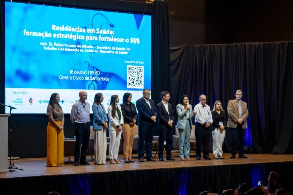 Evento marcou a assinatura do COAPS e reforçou a integração entre ensino e assistência, visando a certificação do Hospital Vida & Saúde como Hospital de Ensino