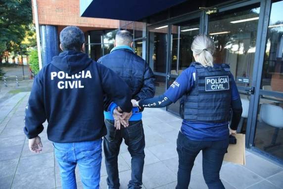 Polícia civil gaúcha atua em apoio a operação nacional da Polícia Federal