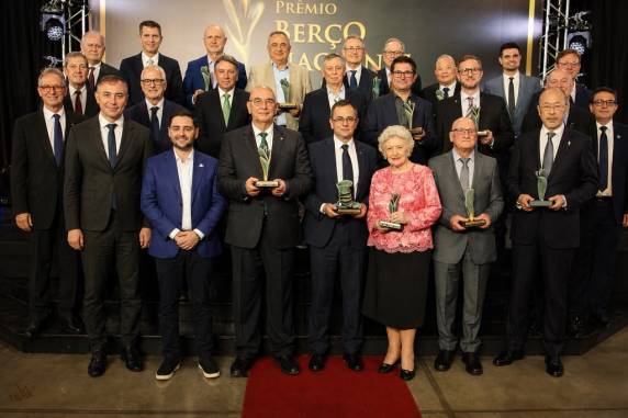 A premiação foi uma realização da Fenasoja e da Rede Pampa, com parcerias da Prefeitura de Santa Rosa, do Sicredi e da Bayer, e participação especial do Governo do Estado do Rio Grande do Sul.
