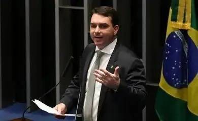 Declaração foi feita após encontro de Flávio com Trump, no Salão Oval da Casa Branca.