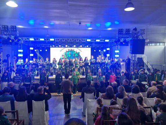 Evento segue até sábado no Clube Buricá com atrações culturais, autores convidados, música e atividades para todas as idades