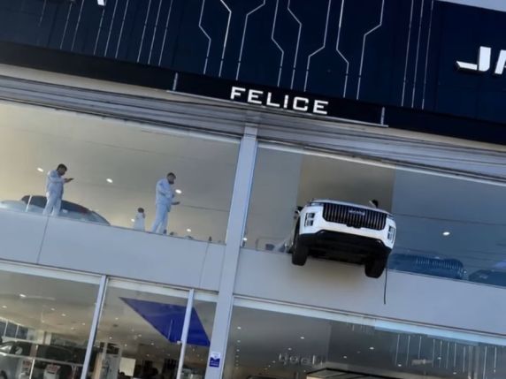 Fato aconteceu na manhã desta sexta-feira (5), na zona norte da Capital, mas não deixou feridos