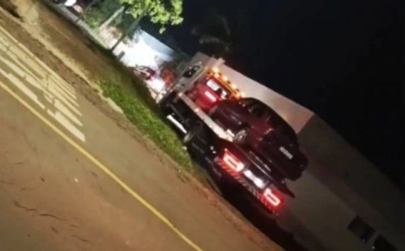 Motorista que deu carona ao jovem prestou depoimento à Polícia Civil; automóvel passará por análise técnica para auxiliar nas buscas.